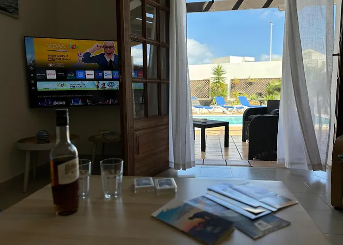 Adel, Oasis De Paz Con Piscina Climatizada Vila Playa Blanca (Lanzarote)